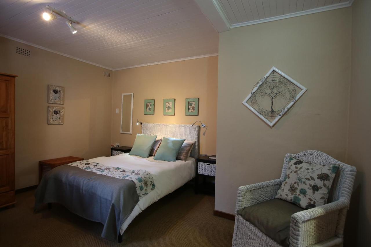 Big Tree Midrand Hotel ภายนอก รูปภาพ