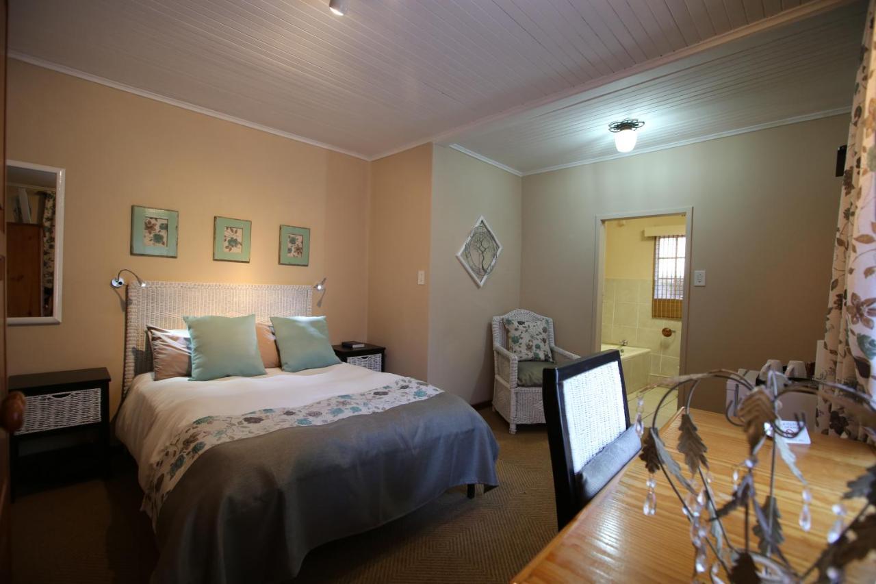 Big Tree Midrand Hotel ภายนอก รูปภาพ