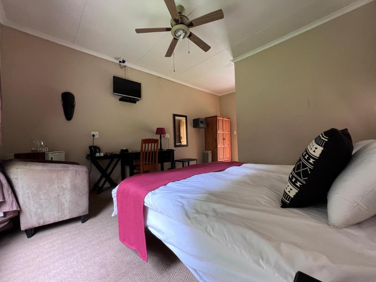 Big Tree Midrand Hotel ภายนอก รูปภาพ