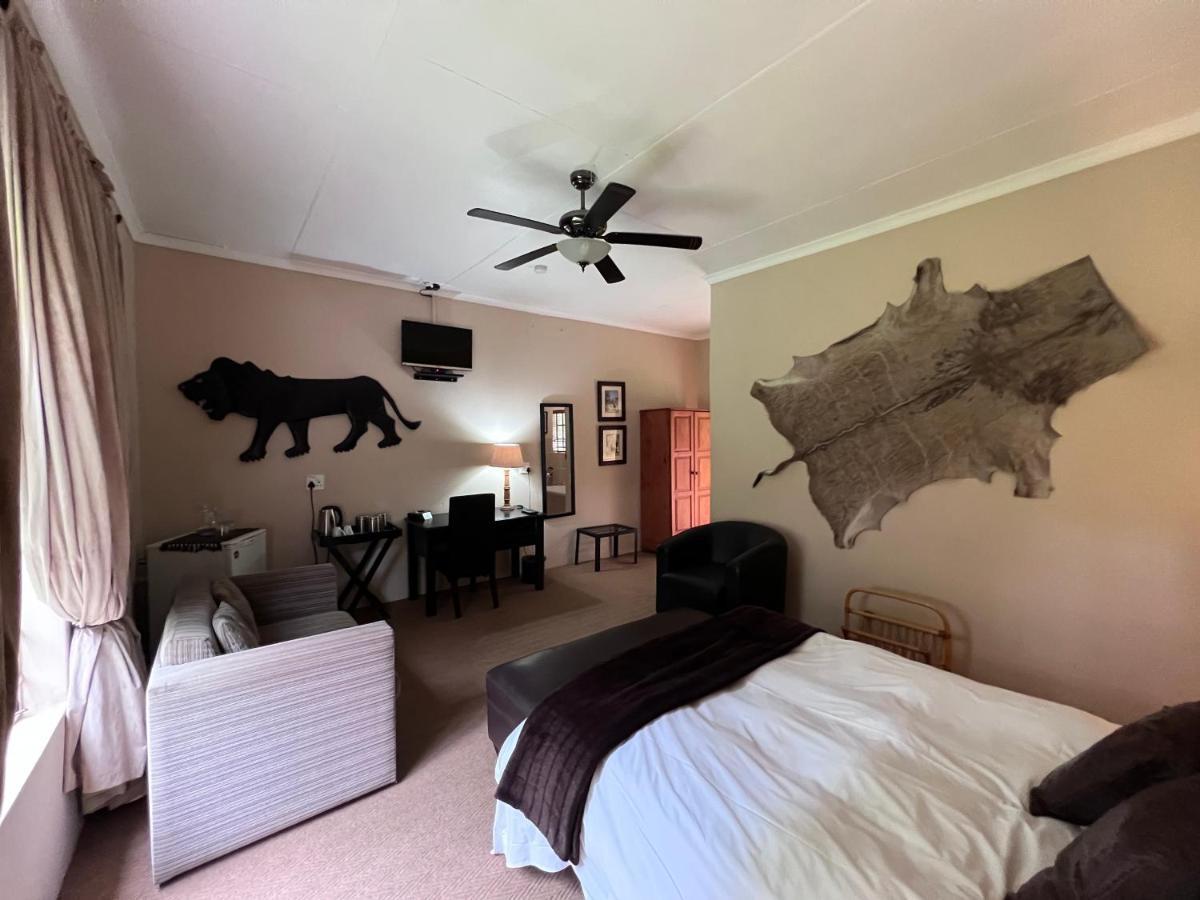 Big Tree Midrand Hotel ภายนอก รูปภาพ