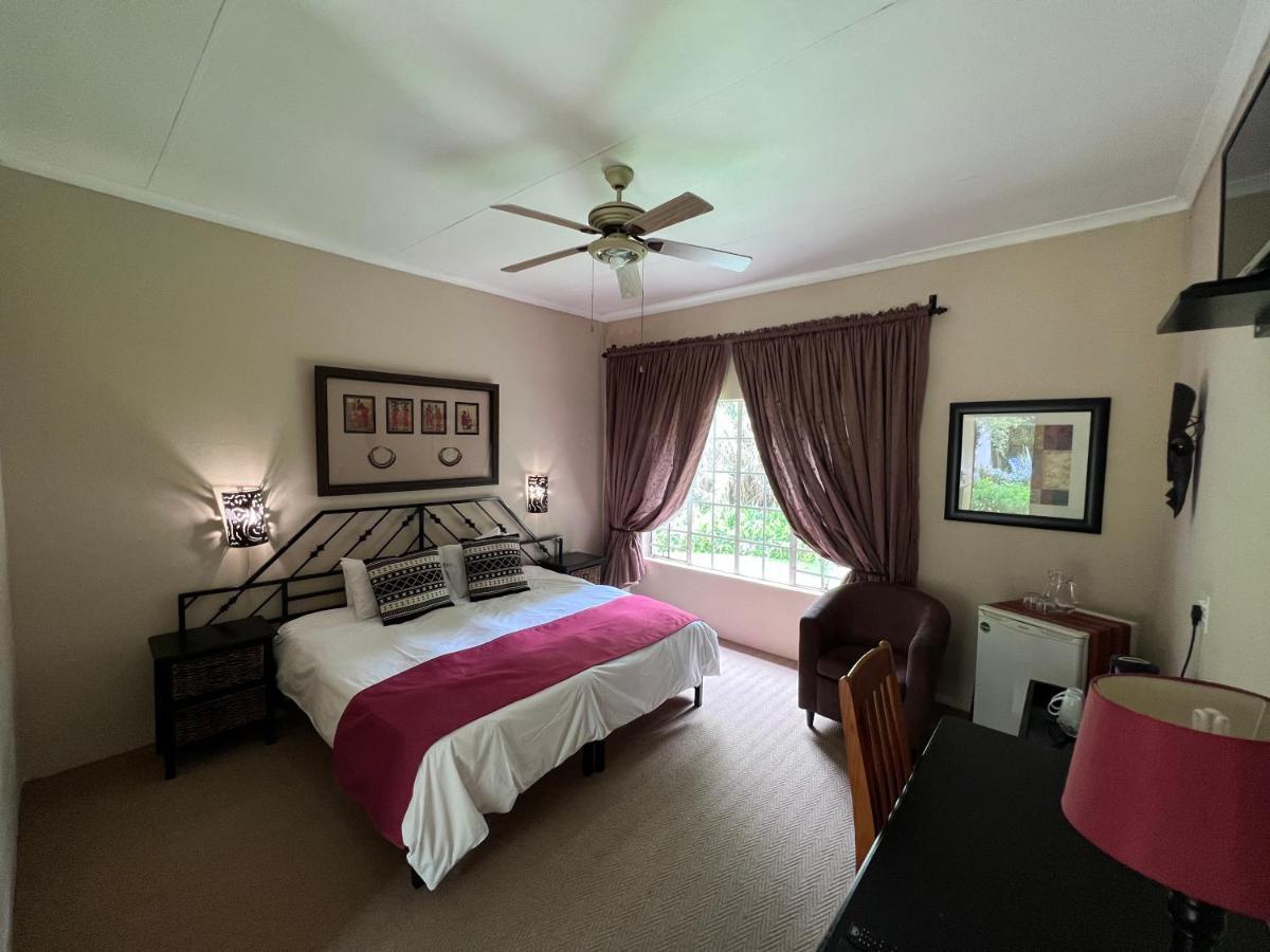 Big Tree Midrand Hotel ภายนอก รูปภาพ